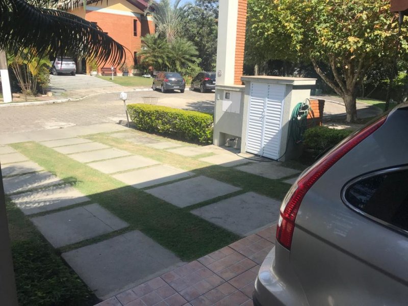 Casa de condomínio à venda Conjunto Esplanada do Sol com 340m² e 5 quartos por R$ 1.900.000 - 336170336-acesso-garagem.jpg