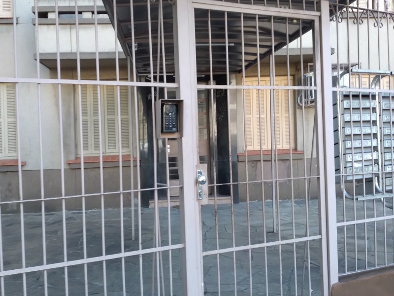 Apartamento à venda Farroupilha com 55m² e 2 quartos por R$ 215.000 - 425390004-20201231-163141.jpg