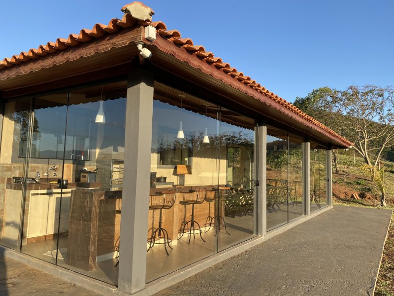 imóvel com 27000m² - Coura  - Pouso Alto