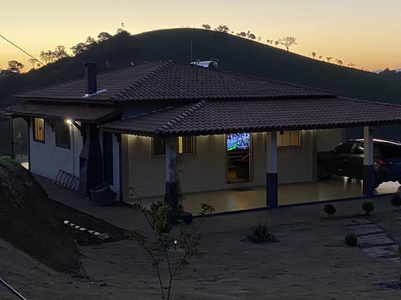 imóvel com 27000m² - Coura  - Pouso Alto