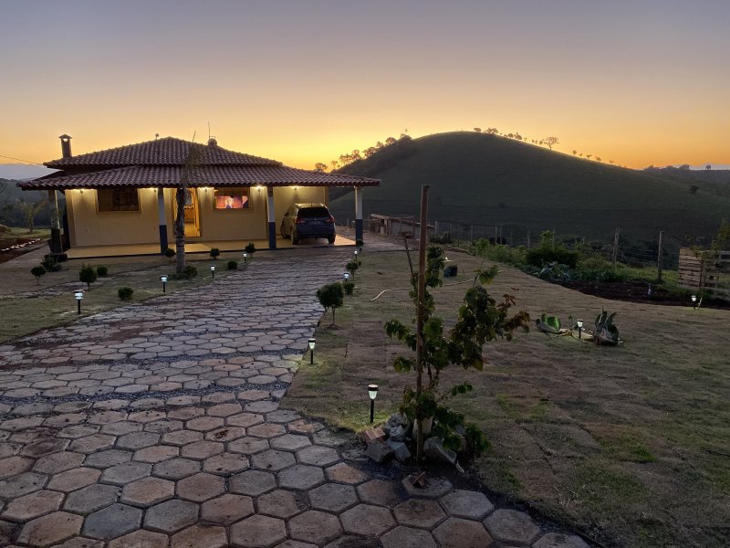 imóvel com 27000m² - Coura  - Pouso Alto