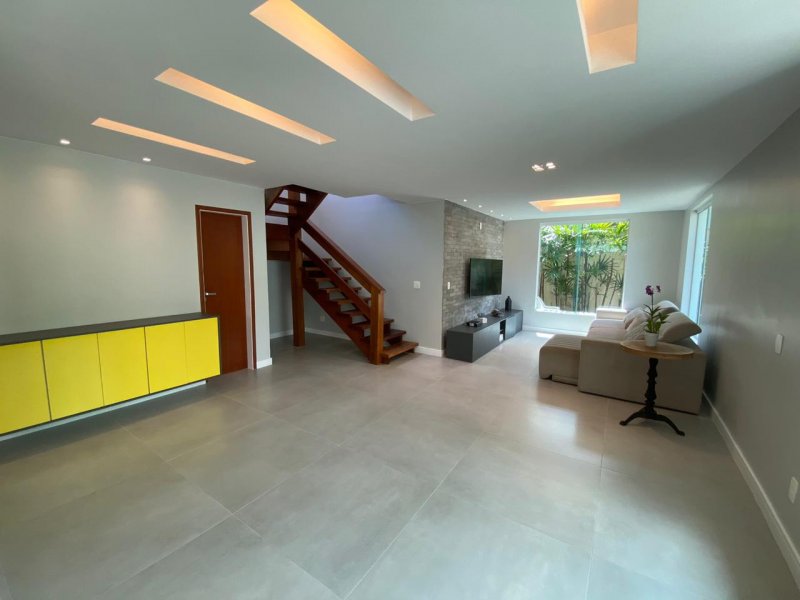 imóvel com 170m² - Vargem Pequena - Rio de Janeiro
