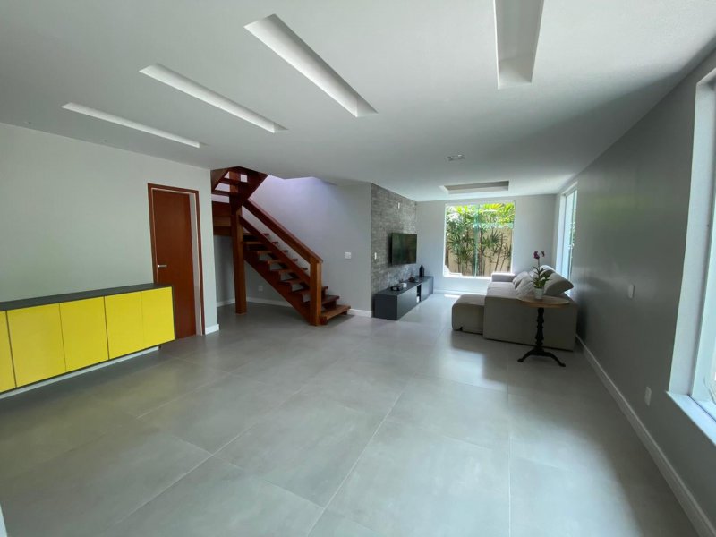 imóvel com 170m² - Vargem Pequena - Rio de Janeiro