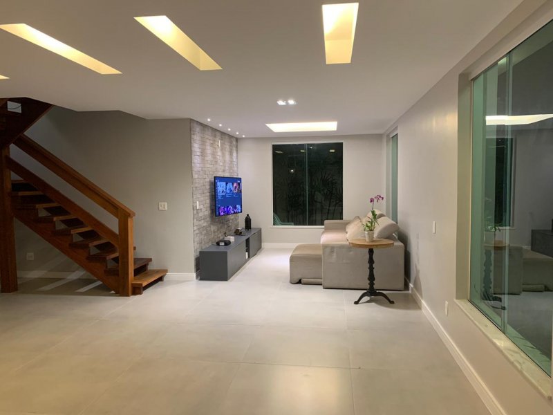 imóvel com 170m² - Vargem Pequena - Rio de Janeiro
