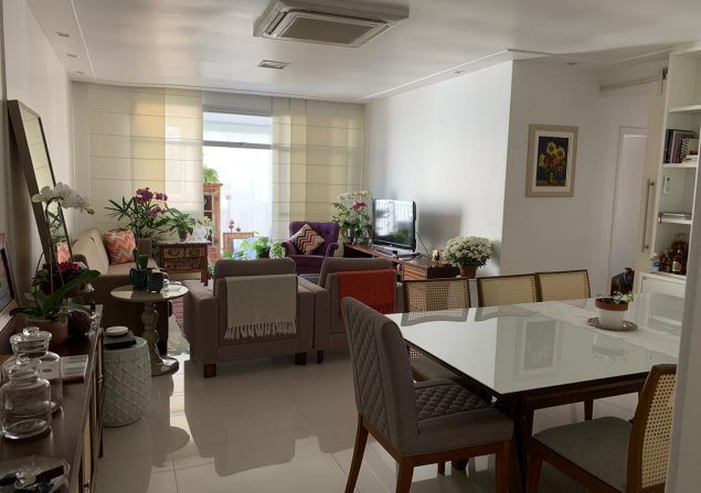 imóvel com 146m²