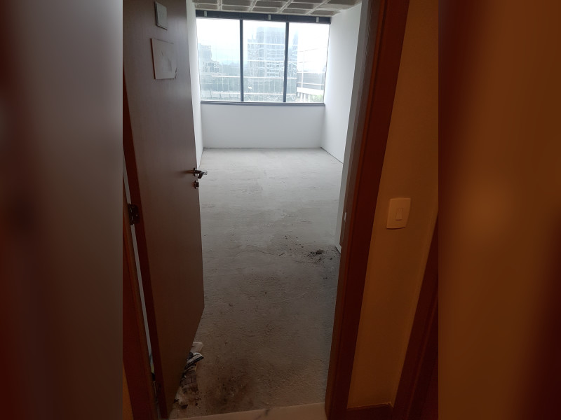 Comercial à venda Barra da Tijuca com 22m² e 1 quarto por R$ 160.000 - 20170429-145340.jpg