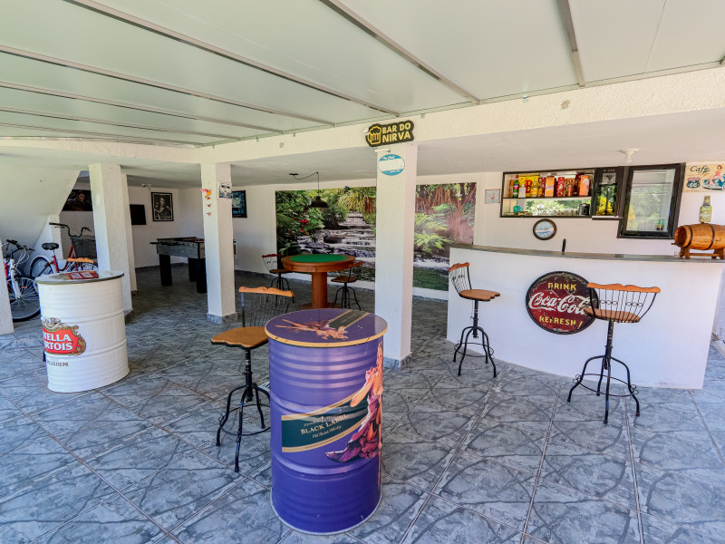 Casa de condomínio à venda Centro com 10000m² e 5 quartos por R$ 1.500.000 - bar-mesa-de-pebolim-e-carteado-1.jpg