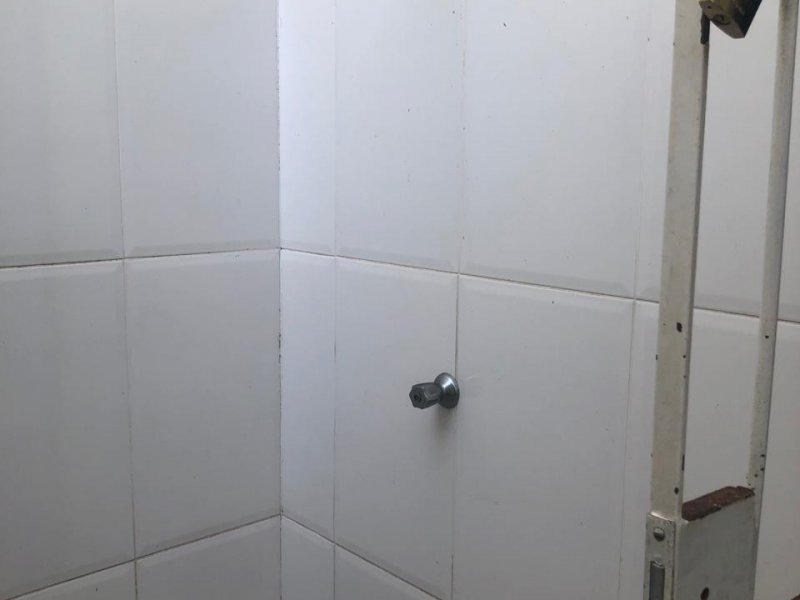 Casa à venda Jardim Suarão - Praia com 210m² e 4 quartos por R$ 455.000 - 924987717-chuveiro-externo.jpg