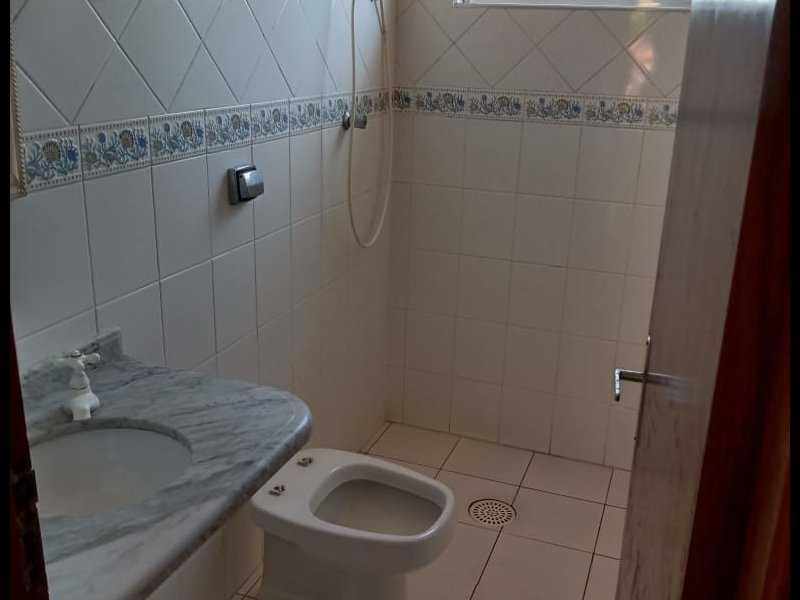 Casa à venda Centro com 240m² e 3 quartos por R$ 590.000 - 1614267866-d25d50d9-8f68-4e06-ac5f-d4b19f53752f.jpeg