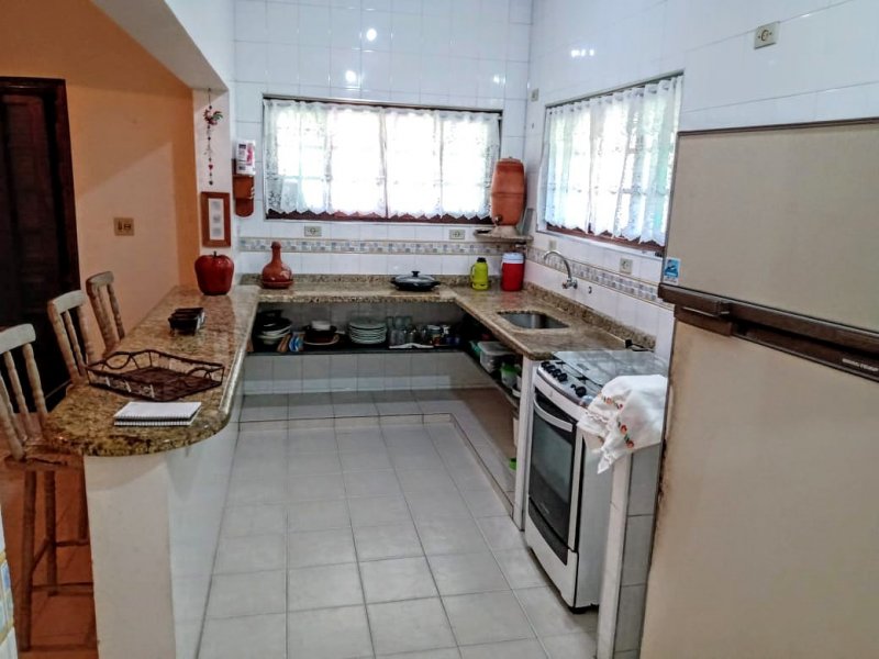 Casa à venda Centro com 240m² e 3 quartos por R$ 590.000 - 1629428183-d06e4173-a0b2-49ec-b20e-ac518a302cf7.jpeg