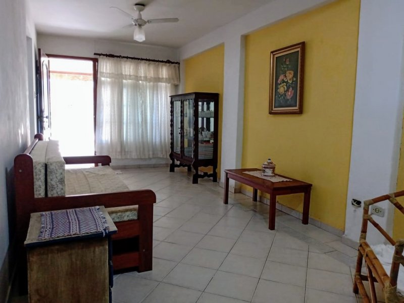 Casa à venda Centro com 240m² e 3 quartos por R$ 590.000 - 1680078414-a4d938b2-88c5-425e-b1f4-31c79c8ed40f.jpeg