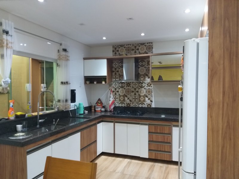Casa à venda Santa Terezinha com 120m² e 2 quartos por R$ 43.000.000 - 1592695662-cozinha-1.jpg
