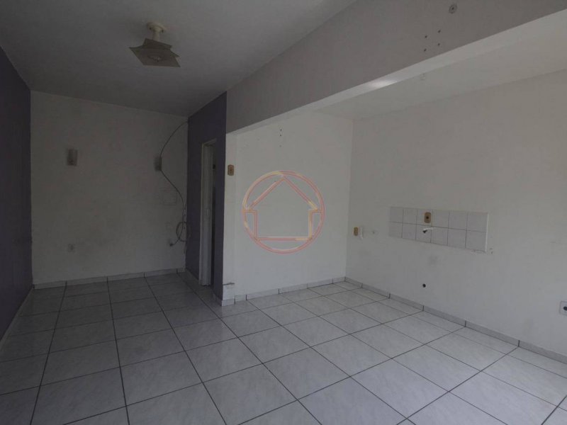 Casa à venda Sarandi com 300m² e 3 quartos por R$ 370.000 - 712538899-casa-fundos-2.jpg