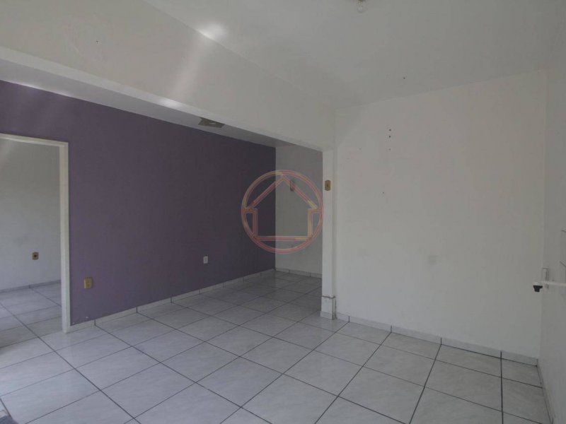 Casa à venda Sarandi com 300m² e 3 quartos por R$ 370.000 - 878228423-casa-fundos-5.jpg