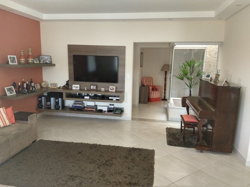 Casa à venda Jardim Alvorada com 350m² e 3 quartos por R$ 780.000 - 518611839-img-20190719-134605116-hdr.jpg