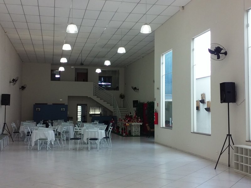 Comercial à venda Vila Santa Rita com 370m² e  quartos por R$ 960.000 - 1012928268-salao-visto-da-frente.jpg