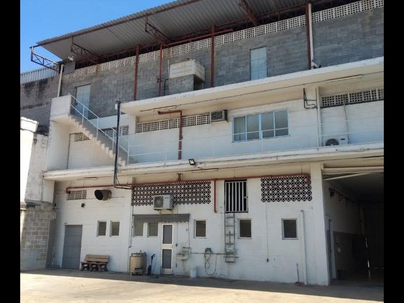 Comercial à venda Rocha com 2400m² e 1 quarto por R$ 1.850.000 - 1202233161-img-20220202-wa0055.jpg