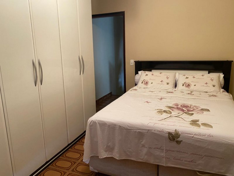 Casa à venda Jardim Orly com 250m² e 2 quartos por R$ 700.000 - 2072832504-50697d83-2190-4a86-8b4e-4d6798eff29f.jpeg