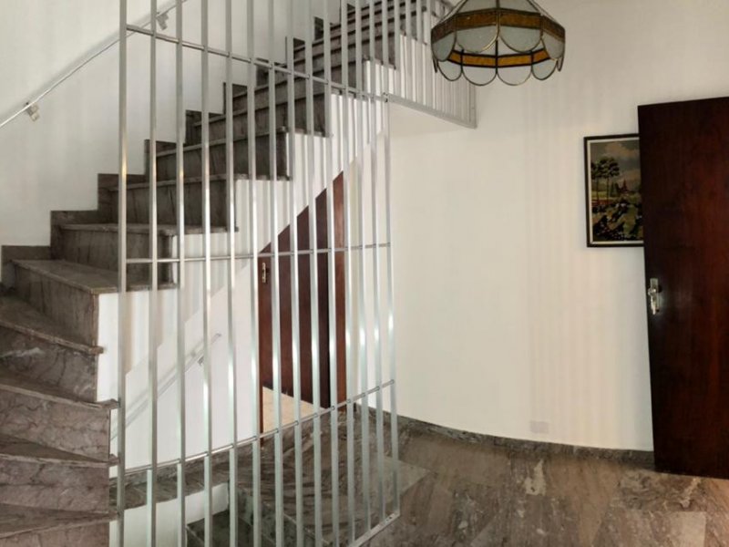 Casa à venda Jardim da Glória com 360m² e 5 quartos por R$ 1.350.000 - 1337425868-4b4f08ab-dd2a-493d-8f56-b8d99aeab88c.jpeg
