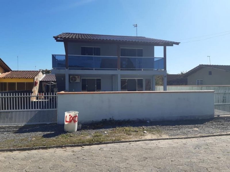 imóvel com 180m² - Da Praia Grande - São Francisco do Sul
