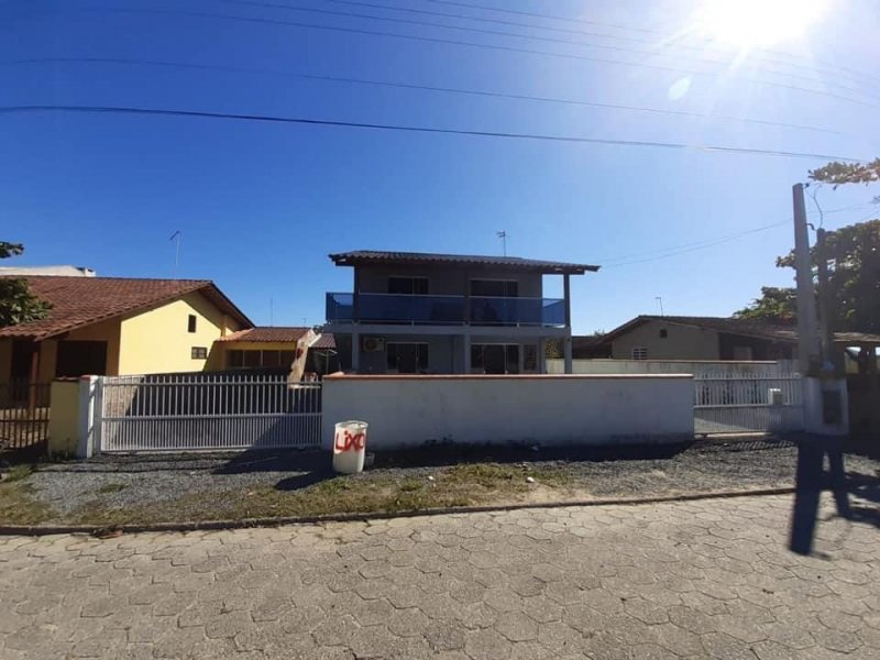 imóvel com 180m² - Da Praia Grande - São Francisco do Sul