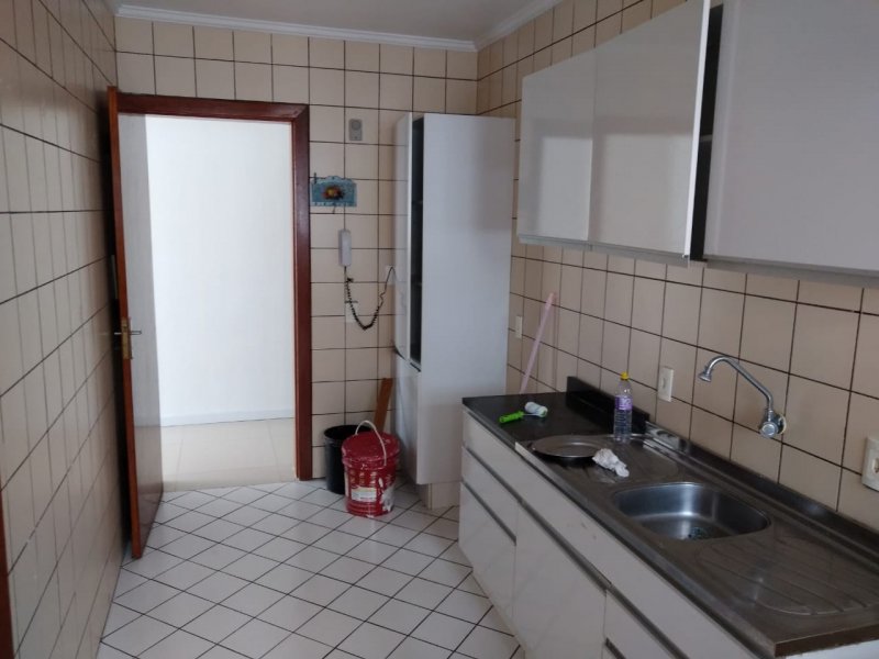 imóvel com 76m² - Barreiros - São José