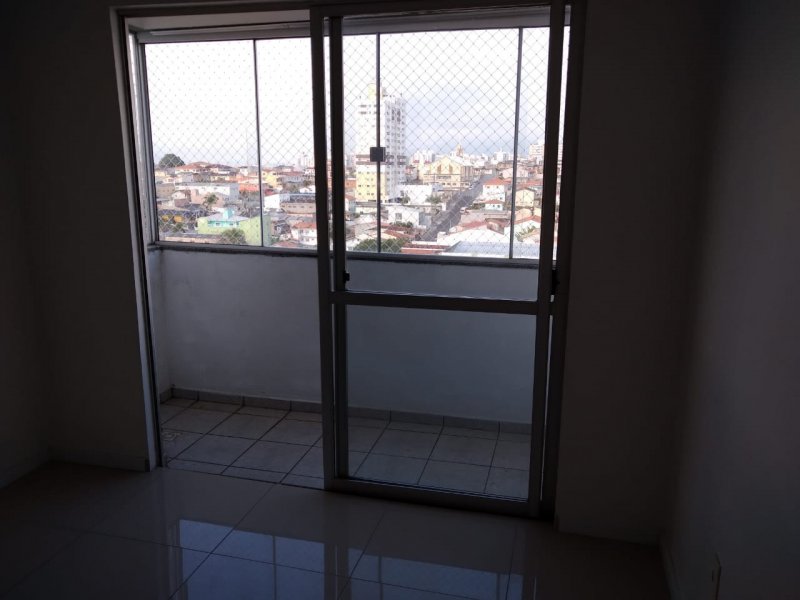 imóvel com 76m² - Barreiros - São José