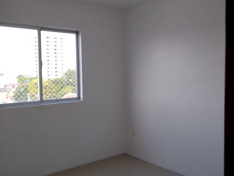imóvel com 76m² - Barreiros - São José