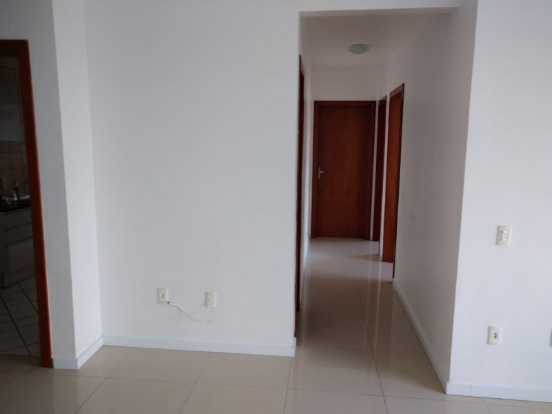 imóvel com 76m² - Barreiros - São José