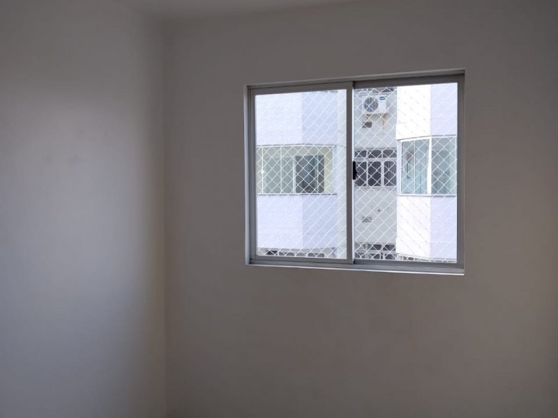 imóvel com 76m² - Barreiros - São José