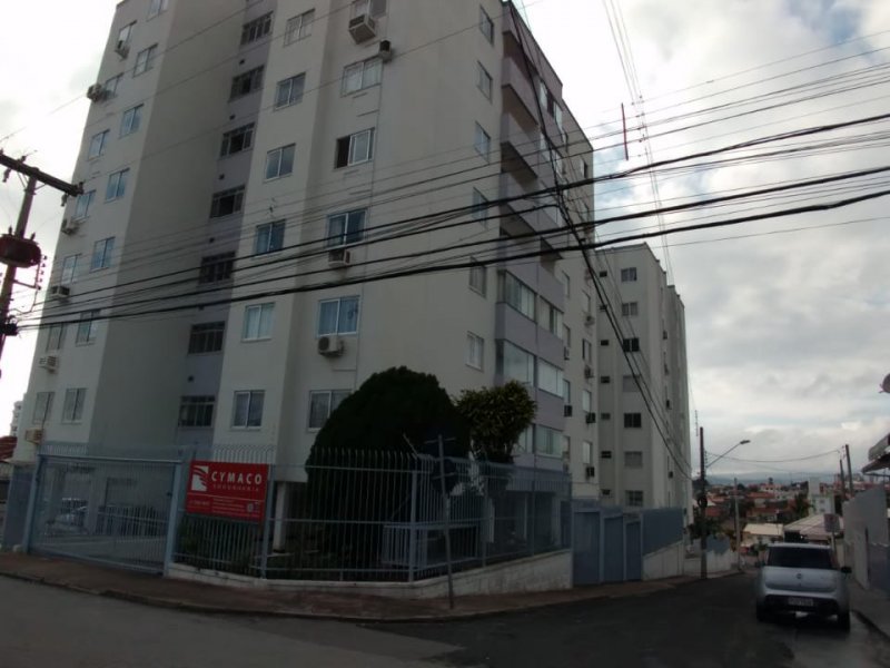 imóvel com 76m² - Barreiros - São José