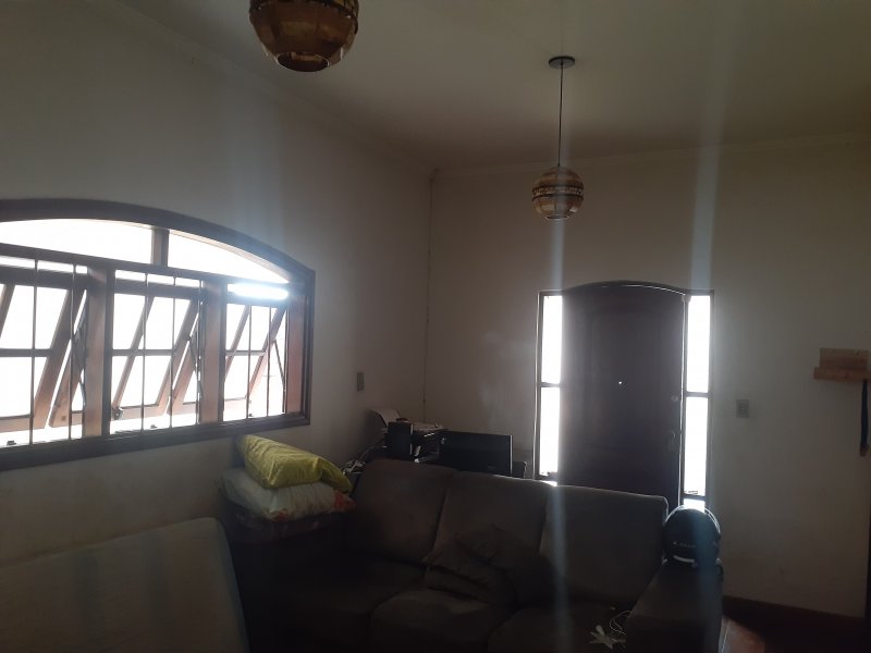 Casa à venda Vila Carvalho com 213m² e 4 quartos por R$ 300.000 - 1881245501-image-5b524f02-467d-4c5a-af93-d84d9469e7d36771772515164285743.jpg