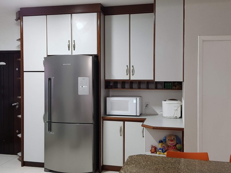 Casa à venda Bom Retiro com 230m² e 6 quartos por R$ 1.250.000 - 108766753-12-cozinha-3.jpg