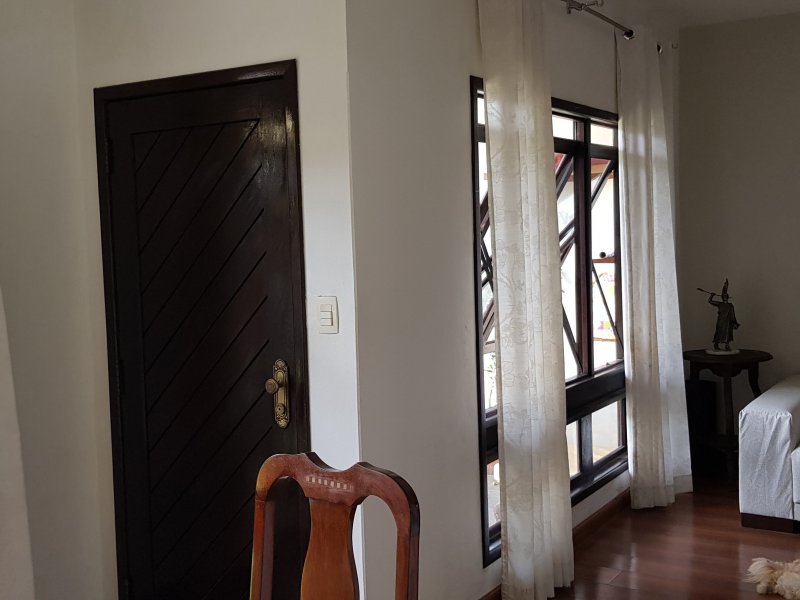 Casa à venda Bom Retiro com 230m² e 6 quartos por R$ 1.250.000 - 1279322878-29-sala-2.jpg