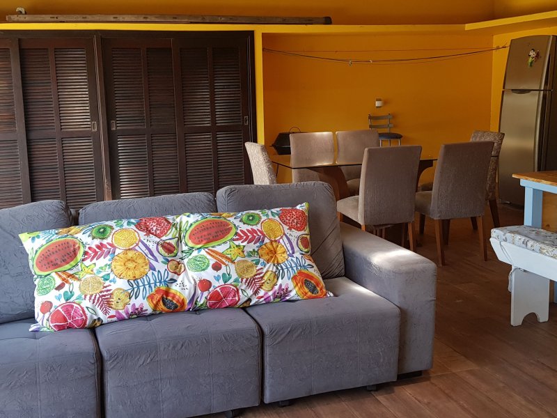 Casa à venda Bom Retiro com 230m² e 6 quartos por R$ 1.250.000 - 1386681863-21-area-festa-4.jpg
