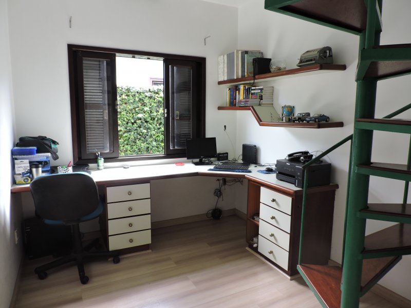 Casa à venda Bom Retiro com 230m² e 6 quartos por R$ 1.250.000 - 634045664-07-escritorio-2.JPG