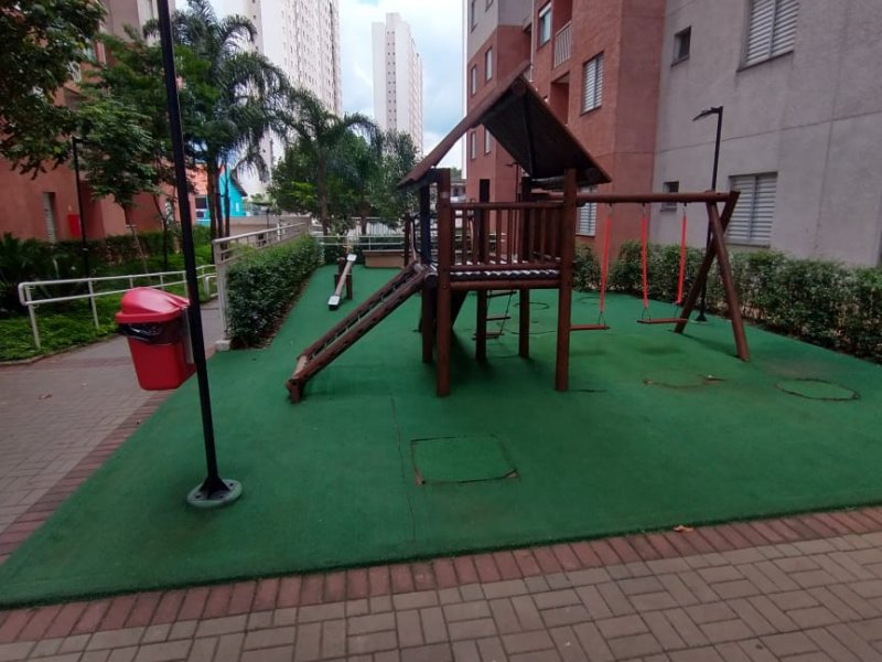 Apartamento à venda Jardim Rossi com 49m² e 2 quartos por R$ 260.000 - 1202948287-parquinho.jpeg