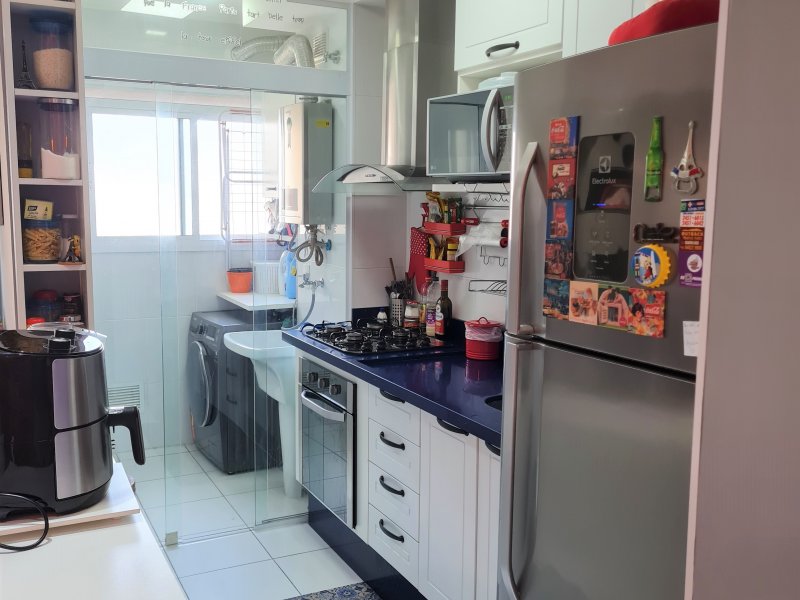 Apartamento à venda Picanço com 68m² e 2 quartos por R$ 599.000 - 1248393146-cozinha-com-lavanderia.jpg