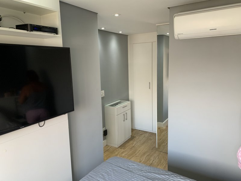 Apartamento à venda Picanço com 68m² e 2 quartos por R$ 599.000 - 787641921-quarto-casal-vista-closet.JPEG