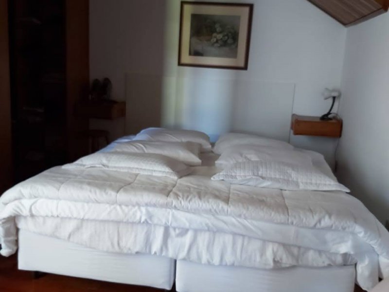 Casa de condomínio à venda Alto do Capivari com 262m² e 4 quartos por R$ 1.040.000 - 1338610969-casa-campos-do-jordao-31.jpg