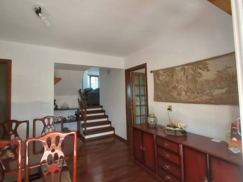 Casa de condomínio à venda Alto do Capivari com 262m² e 4 quartos por R$ 1.040.000 - 1849821342-casa-campos-do-jordao-39.jpg