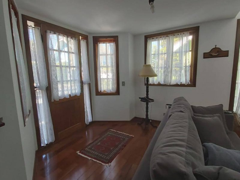 Casa de condomínio à venda Alto do Capivari com 262m² e 4 quartos por R$ 1.040.000 - 1952130280-casa-campos-do-jordao-42.jpg