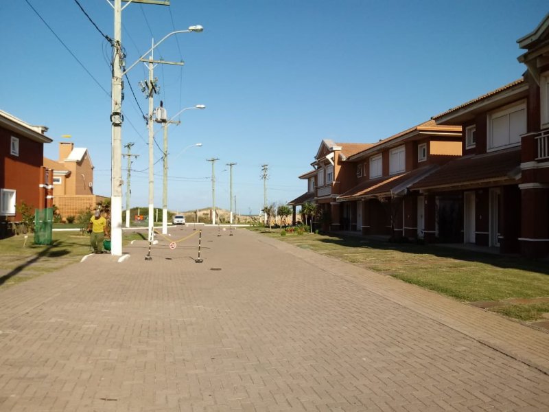 Casa de condomínio à venda Imbé com 105m² e 3 quartos por R$ 530.000 - 687031048-b3c7fa71-901d-4d7f-8803-b22e025afb96.jpeg