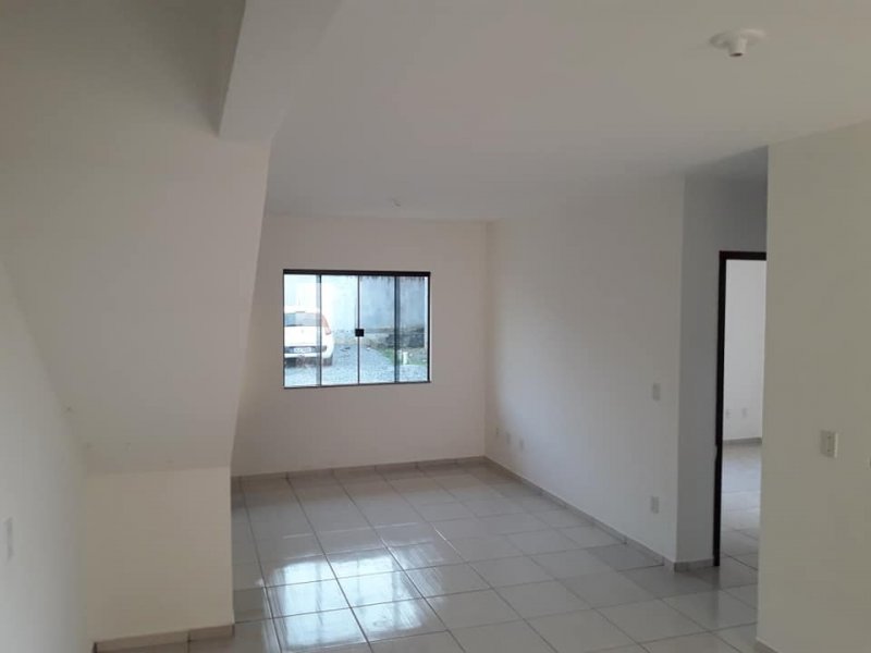 Apartamento à venda Corticeira com 60m² e 2 quartos por R$ 165.000 - 757336238-sala.jpg