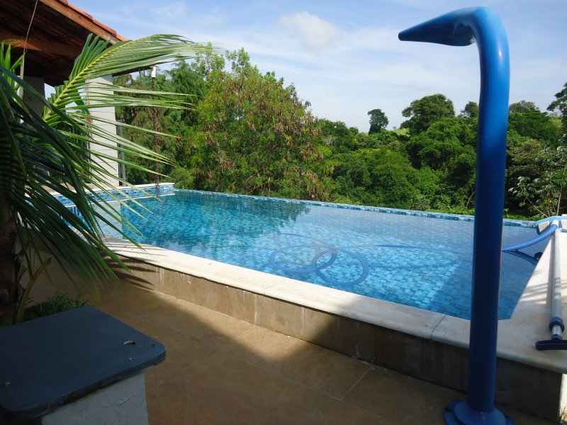 Chácara à venda Rural com 135m² e 3 quartos por R$ 480.000 - 1115939613-dsc01378.JPG