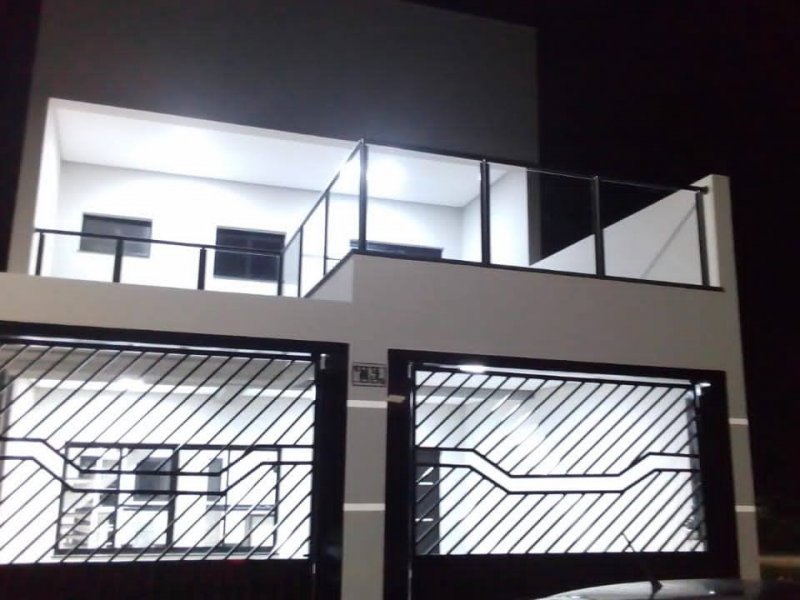 Casa à venda Centro com 200m² e 3 quartos por R$ 550.000 - 1960319656-33c4cb90-bb69-452d-b146-6a760645670b.jpg