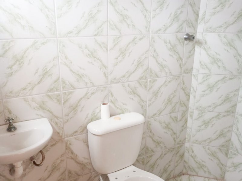 Apartamento à venda Parque São Vicente com 100m² e 3 quartos por R$ 274.900 - 308469737-apartamento-banheiro-servico-1.jpg