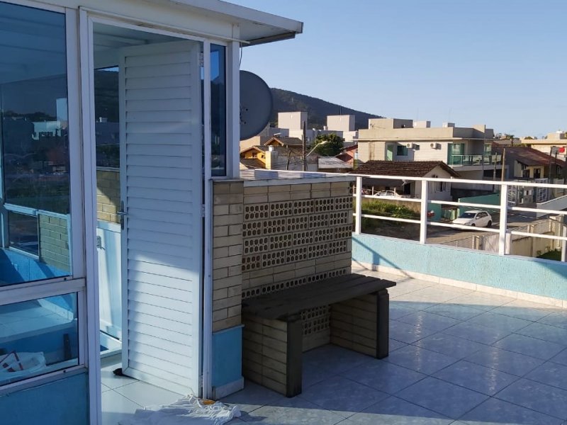 Casa à venda Bombas com 190m² e 5 quartos por R$ 750.000 - 435299545-f08874cf-d2d3-4f58-8dc7-bcf6ecb5fc75.jpg