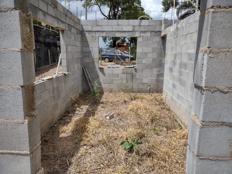 imóvel com 1000m² - Portão - Atibaia