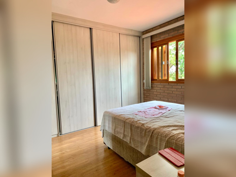 Casa à venda Santa Isabel com 415m² e 4 quartos por R$ 940.000 - 0a95d946-a43c-47fa-aa11-b28a27194073.JPG
